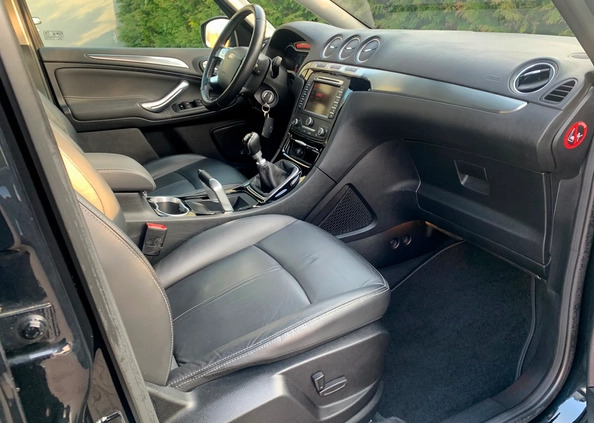 Ford S-Max cena 43500 przebieg: 190000, rok produkcji 2014 z Gniezno małe 742